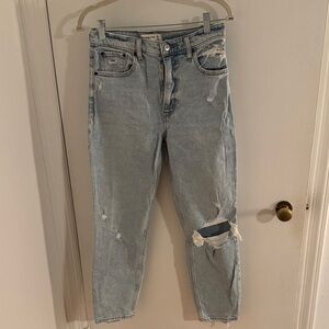 Abercrombie & Fitch The Mom High Rise Distressed Jeans